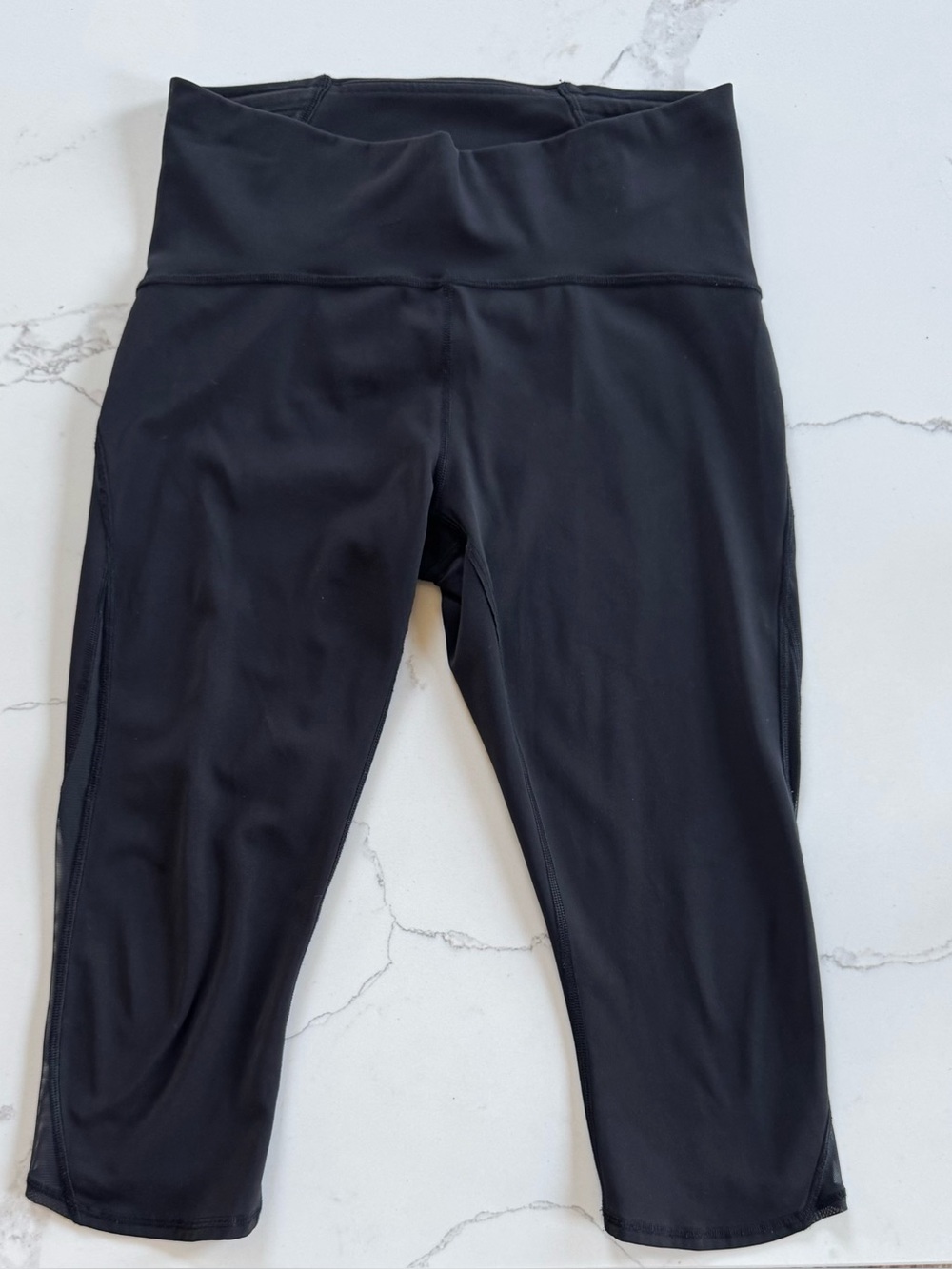 Lululemon Wunder Train High-Rise Crop 21" leggings  mesh  Side